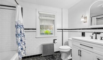 50 Piedmont St, Cranston, RI 02910