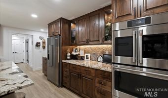 1417 N Kcid Rd, Caldwell, ID 83605