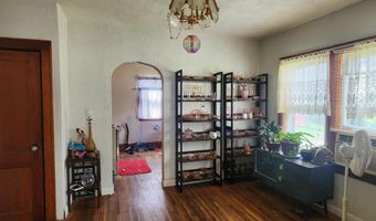 805 E 5th St, Atlantic, IA 50022