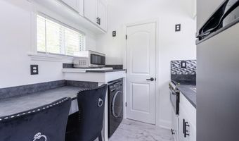 335 Main St, Barwick, GA 31720