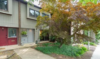 12 PENNY Ln #12, Baltimore, MD 21209