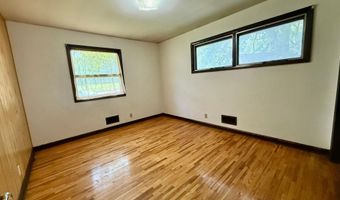 1201 Frank Hall Dr, Albert Lea, MN 56007