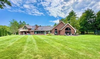 129 Loon Call Dr, Belgrade, ME 04917