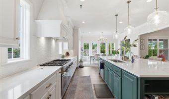 4414 S 86th Pl, Bentonville, AR 72713