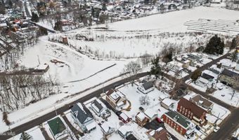 19 Pleasant Ave, Amsterdam, NY 12010