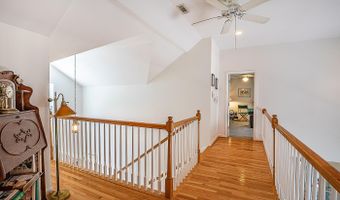 62 Meridian Rd, Beaufort, SC 29907