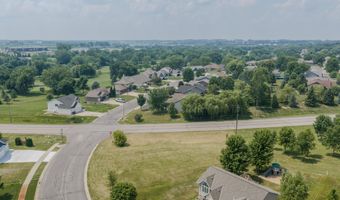 101 Schwinghammer Dr, Albany, MN 56307