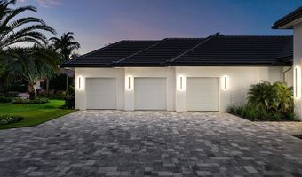 100 Glenbrook Ct, Atlantis, FL 33462