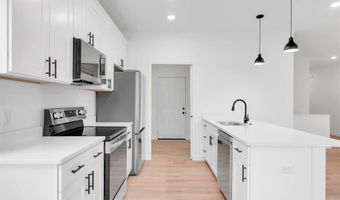 453 Rosedale Ter, Ballwin, MO 63021