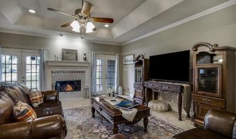 1007 BLUEBONNET Ln, Adkins, TX 78101