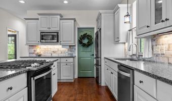 105 Bree Ct, Aberdeen, NC 28315