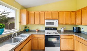 426 S 42ND Pl, Springfield, OR 97478
