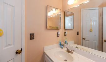 626 Smithfield Rd 1105, North Providence, RI 02904