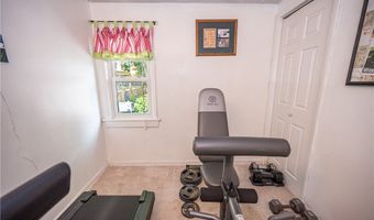 9658 Oakland St, Angola, NY 14006