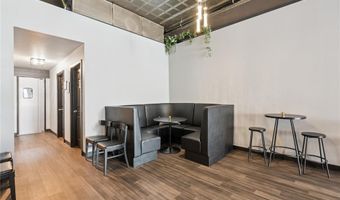 103 E Main St, Anamosa, IA 52205