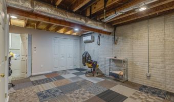 11 COTTONWOOD Dr, Barboursville, VA 22923
