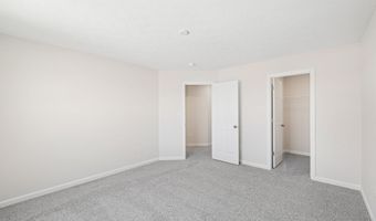 3690 Hayden Valley Dr, Bargersville, IN 46106