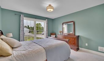 22 Deer View Dr, Akron, NY 14001