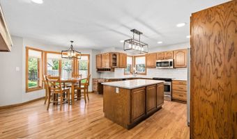 618 OAKHURST Dr, Cheyenne, WY 82009