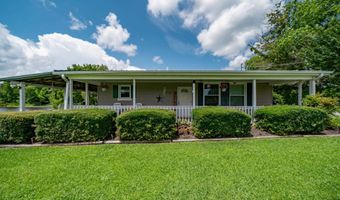 7566 Section Line Rd, Albertville, AL 35950