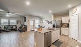 713 Breckenridge Park Dr, Alvarado, TX 76009