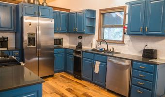 10 Woodlands Dr W, Angel Fire, NM 87710