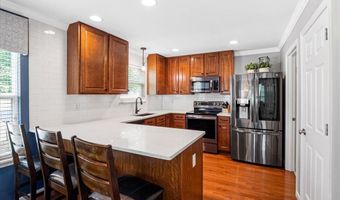 1456 Red Oak Plantation Dr, Ballwin, MO 63021