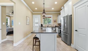 608 Cottage Ln, Benton, AR 72019