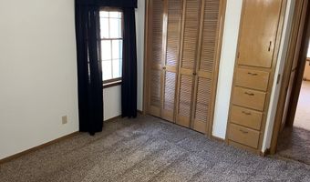 1220 Tyler St, Aurora, MO 65605