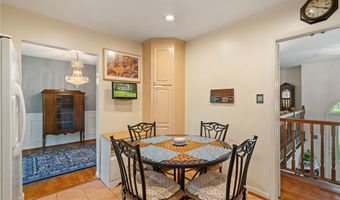 8502 WOODBINE Ln, Annandale, VA 22003