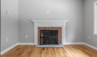 20 Maple Ct, Hopkinton, RI 02804