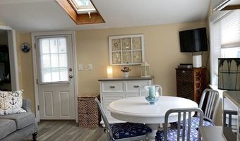 13 Thompson Rd A, Bourne, MA 02532