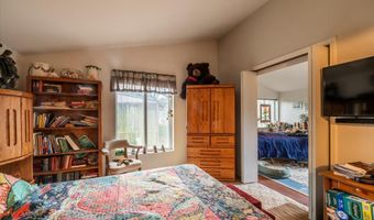 498 KLAMATH Ave SE, Bandon, OR 97411