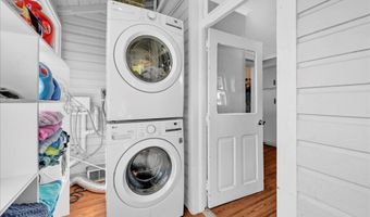186 W MAIN St, Adamstown, PA 19501