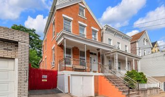 9 E 15TH St, Bayonne, NJ 07002