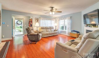 14 Kaylor Dr, Arden, NC 28704