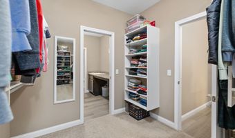 5609 Bear Creek Pass, Auburn, IN 46706