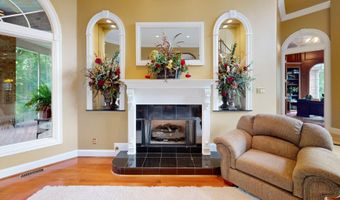 1 Albemarle Ln, Barboursville, WV 25504