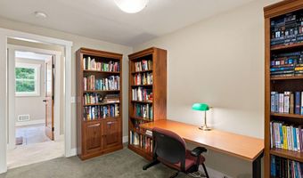 3235 Lakeview Dr, Allegan, MI 49010
