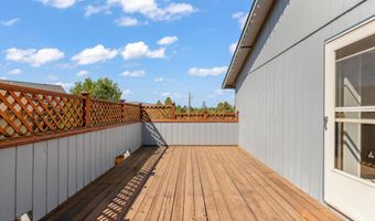 63552 Boyd Acres Rd, Bend, OR 97701