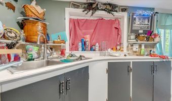 6680 Haasadahl Rd, Allentown, PA 18106