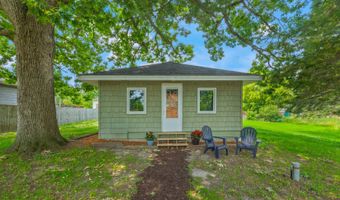 42328 N Oak St, Antioch, IL 60002