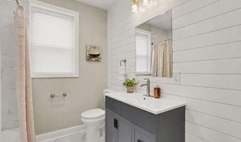 125 LESLIE Ave, Baltimore, MD 21236