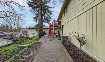 18345 PETITE Ct, Gladstone, OR 97027