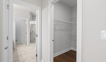 3048 N Spurway Dr, Ann Arbor, MI 48105
