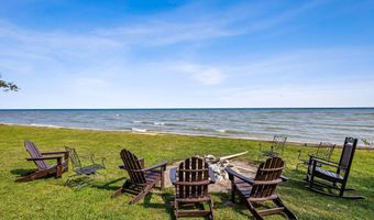 E7379 WASHINGTON Road, Algoma, WI 54201