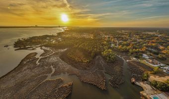 Riviera Drive, Biloxi, MS 39532