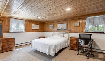 14 Davisville Ln, Narragansett, RI 02882