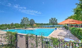 7401 PARADISO Dr, Apollo Beach, FL 33572