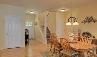 16 Macomber Pt, Alburgh, VT 05440